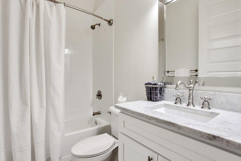 Charming Royal Queen Blocks From Fq! Villa New Orleans Exterior photo